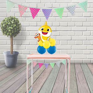 Baby Shark mini balloon display