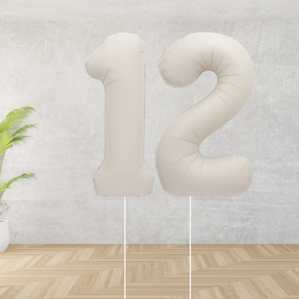 Large Nude Matt Age 12 Number Balloons